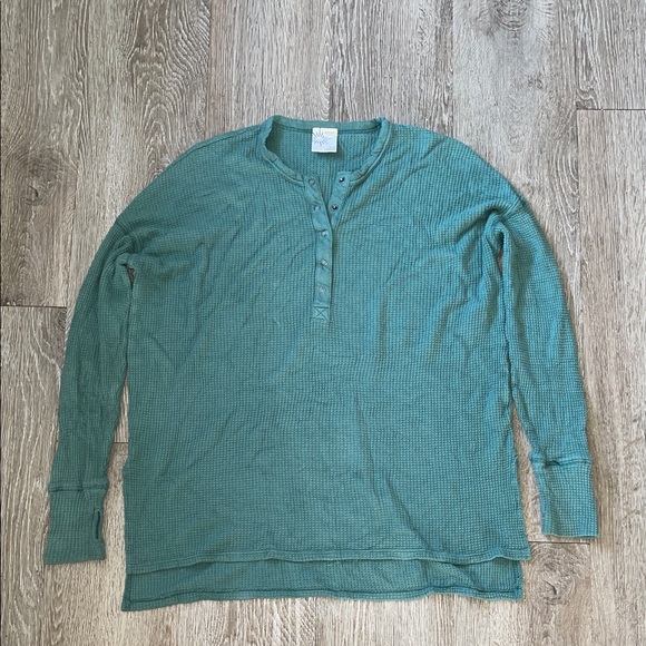 aerie Tops - Aerie Teal Long Sleeve Henley oversized waffle knit casual top medium